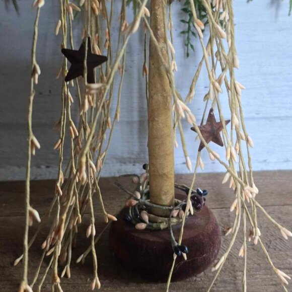 Primitive Weeping Willow Pip Berry Rusty Star Tree Figurine Farmhouse Decor - Picture 2 of 3